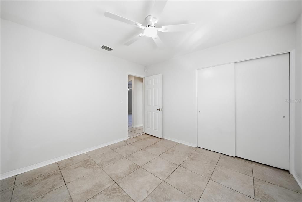 For Sale: $310,000 (3 beds, 1 baths, 816 Square Feet)