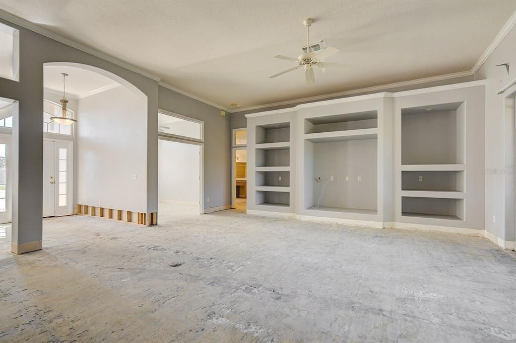 待售: $379,900 (4 贝兹, 2 浴室, 2732 平方英尺)