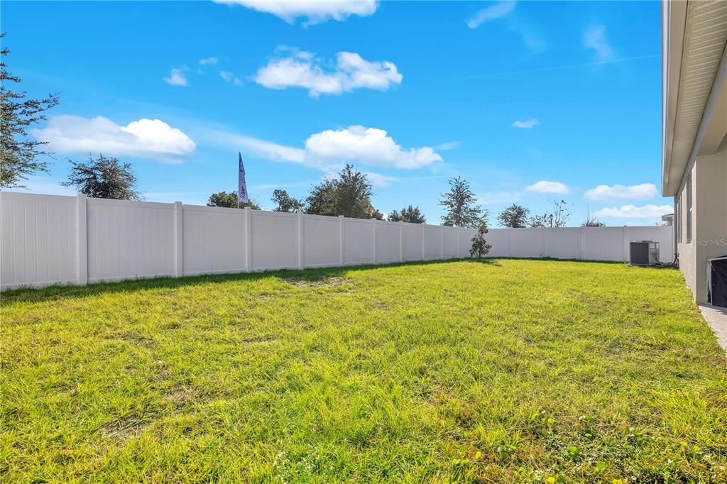 En Venta: $639,000 (4 camas, 3 baños, 3318 Pies cuadrados)