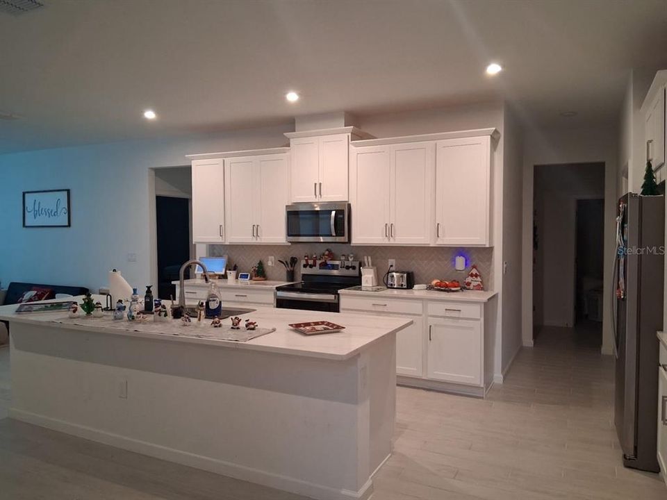 На продажу: $599,995 (4 спален, 3 ванн, 3318 Квадратных фут)