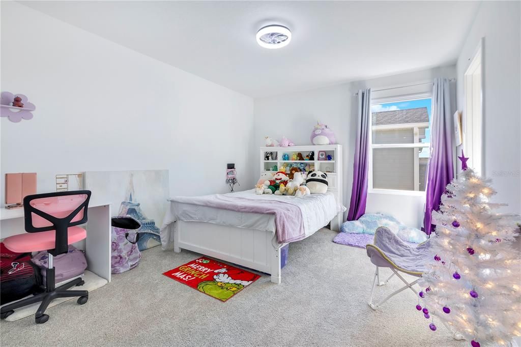 En Venta: $639,000 (4 camas, 3 baños, 3318 Pies cuadrados)