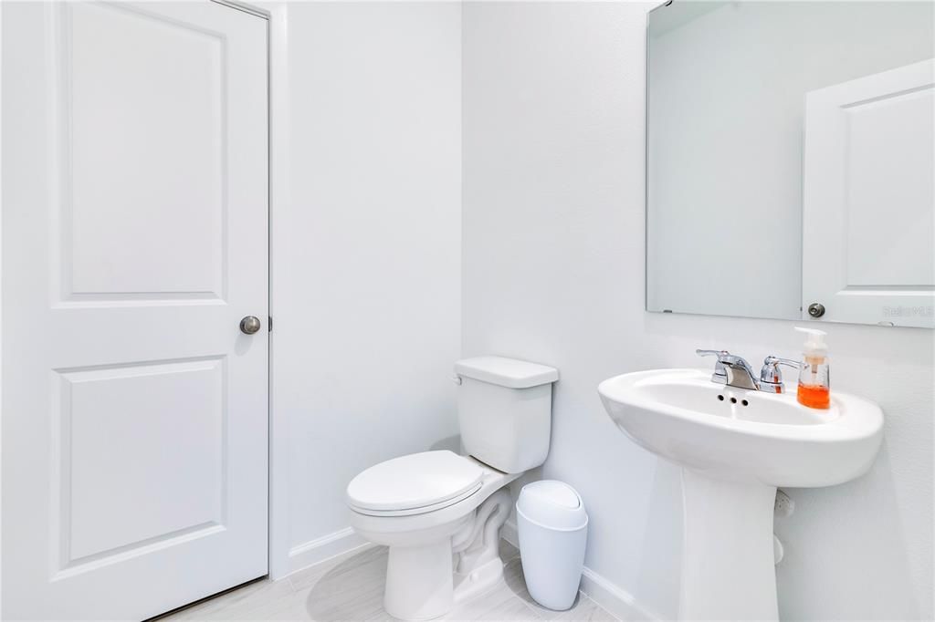 En Venta: $639,000 (4 camas, 3 baños, 3318 Pies cuadrados)