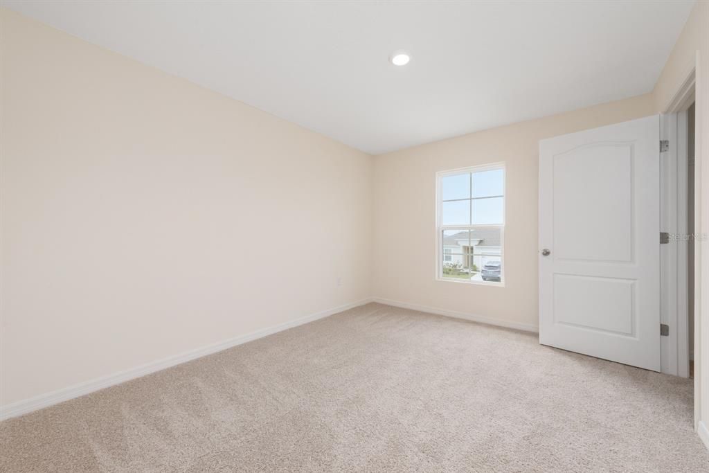 出租: $2,500 (4 贝兹, 3 浴室, 2761 平方英尺)