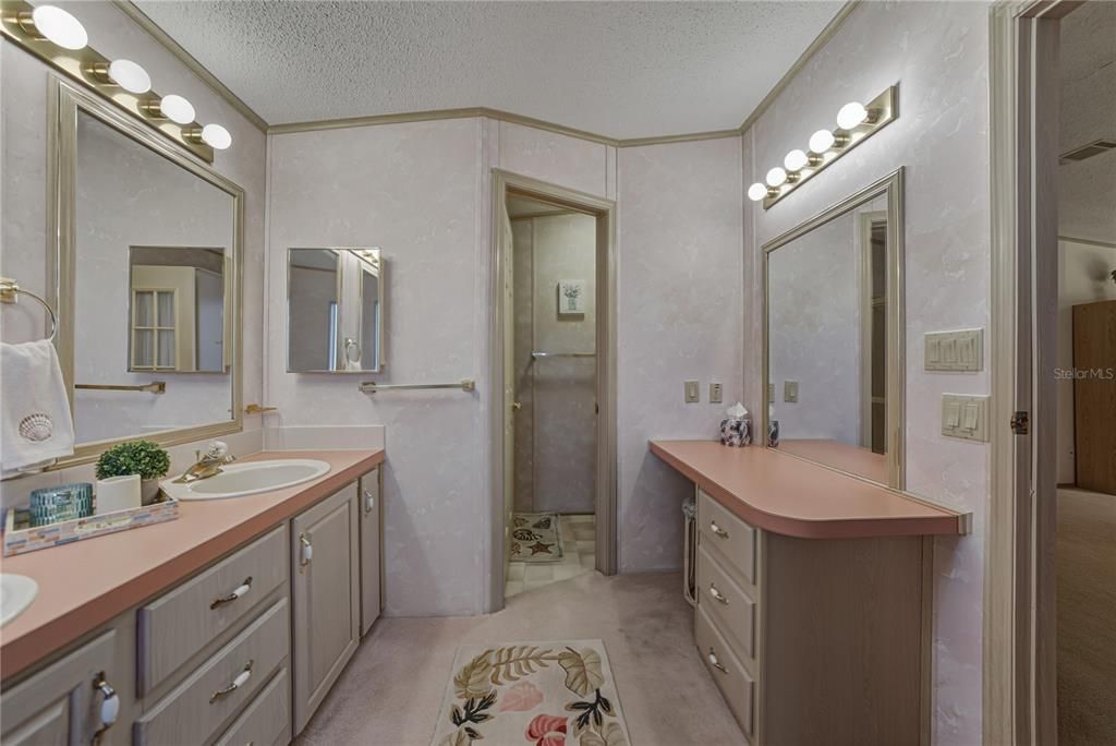 На продажу: $280,000 (2 спален, 2 ванн, 1680 Квадратных фут)