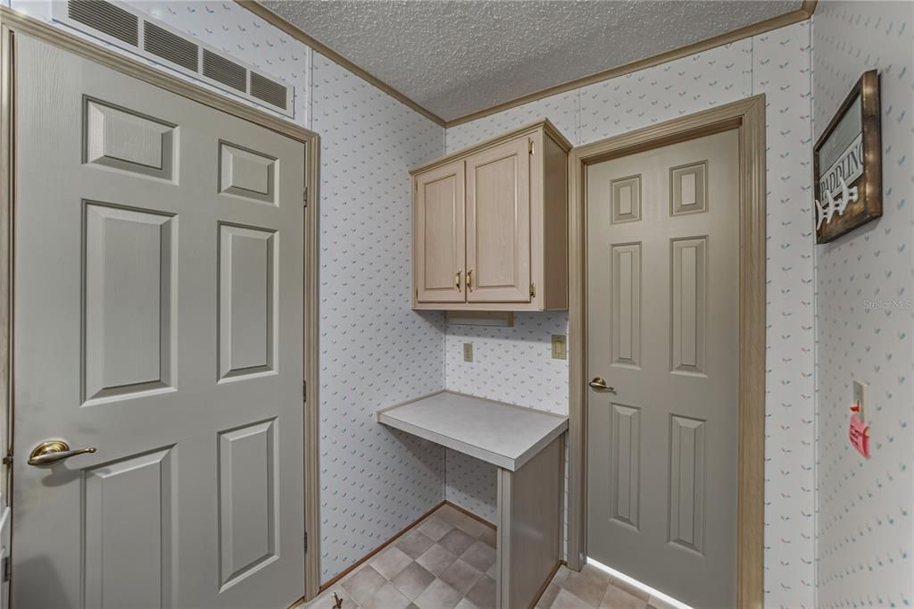 На продажу: $280,000 (2 спален, 2 ванн, 1680 Квадратных фут)