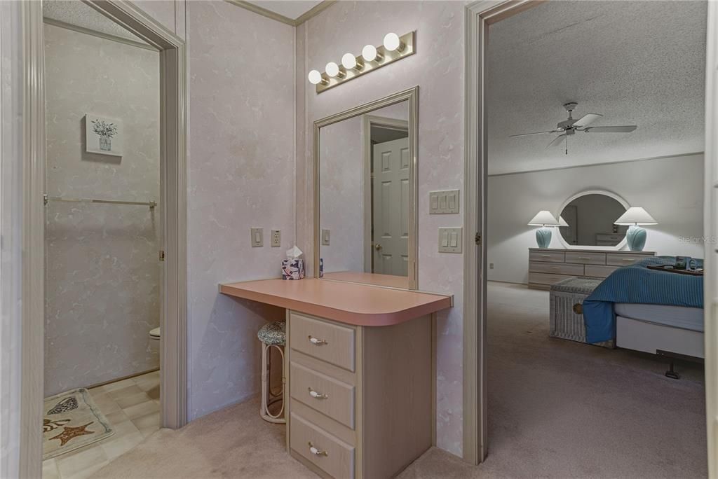 На продажу: $280,000 (2 спален, 2 ванн, 1680 Квадратных фут)