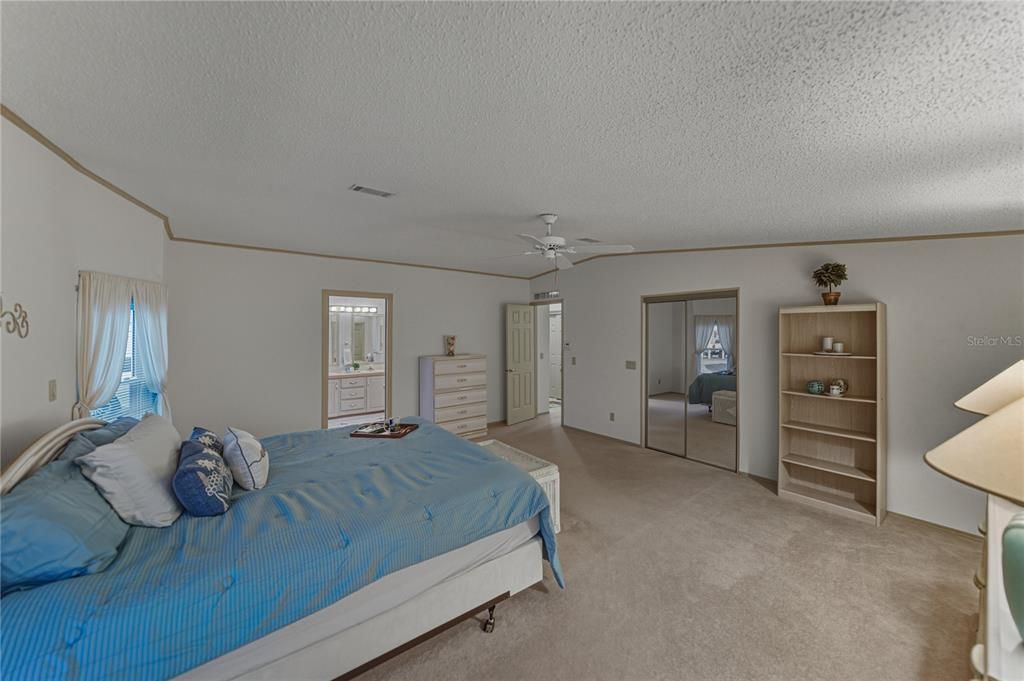 На продажу: $280,000 (2 спален, 2 ванн, 1680 Квадратных фут)