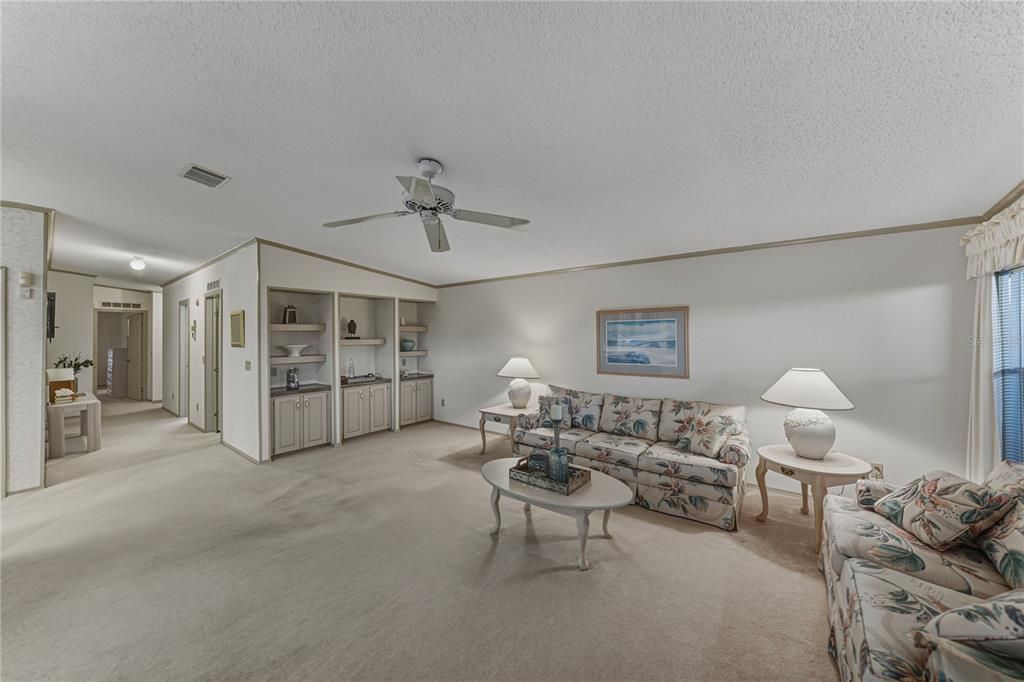 На продажу: $280,000 (2 спален, 2 ванн, 1680 Квадратных фут)