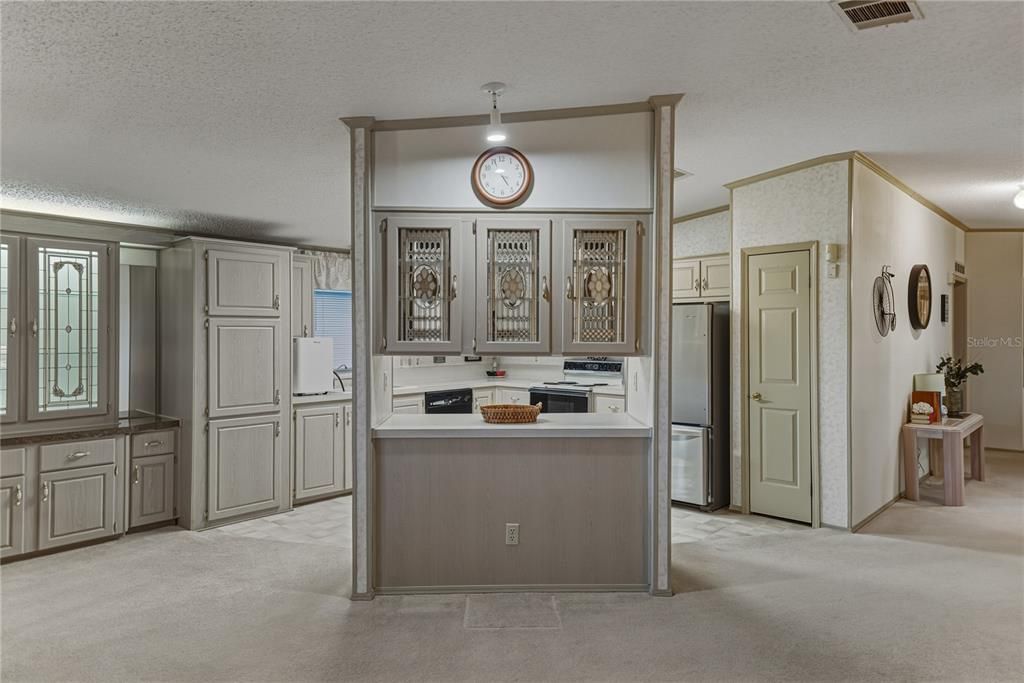 На продажу: $280,000 (2 спален, 2 ванн, 1680 Квадратных фут)