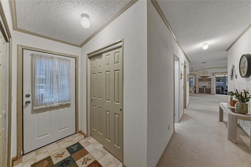 На продажу: $280,000 (2 спален, 2 ванн, 1680 Квадратных фут)