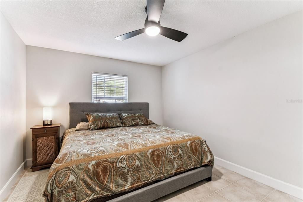 待售: $524,900 (3 贝兹, 3 浴室, 2056 平方英尺)