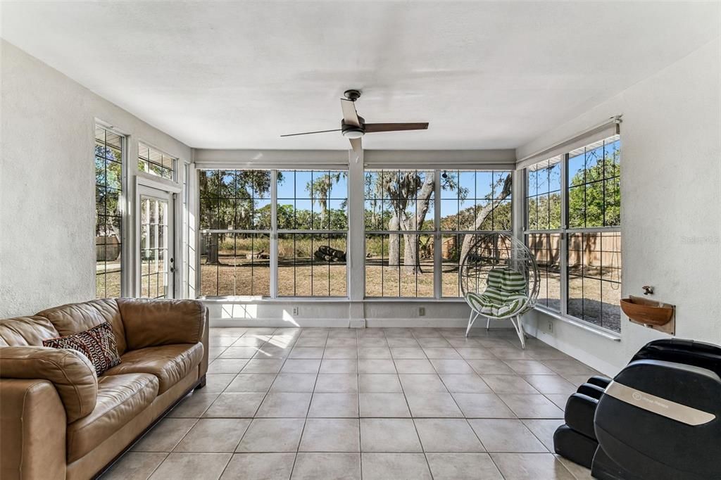 待售: $524,900 (3 贝兹, 3 浴室, 2056 平方英尺)