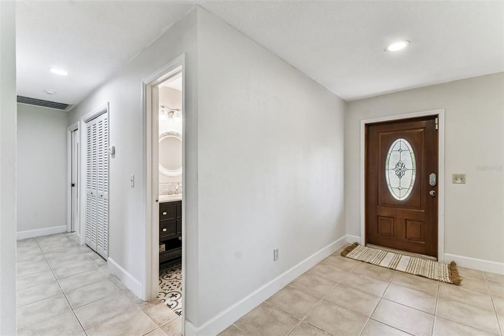 待售: $524,900 (3 贝兹, 3 浴室, 2056 平方英尺)