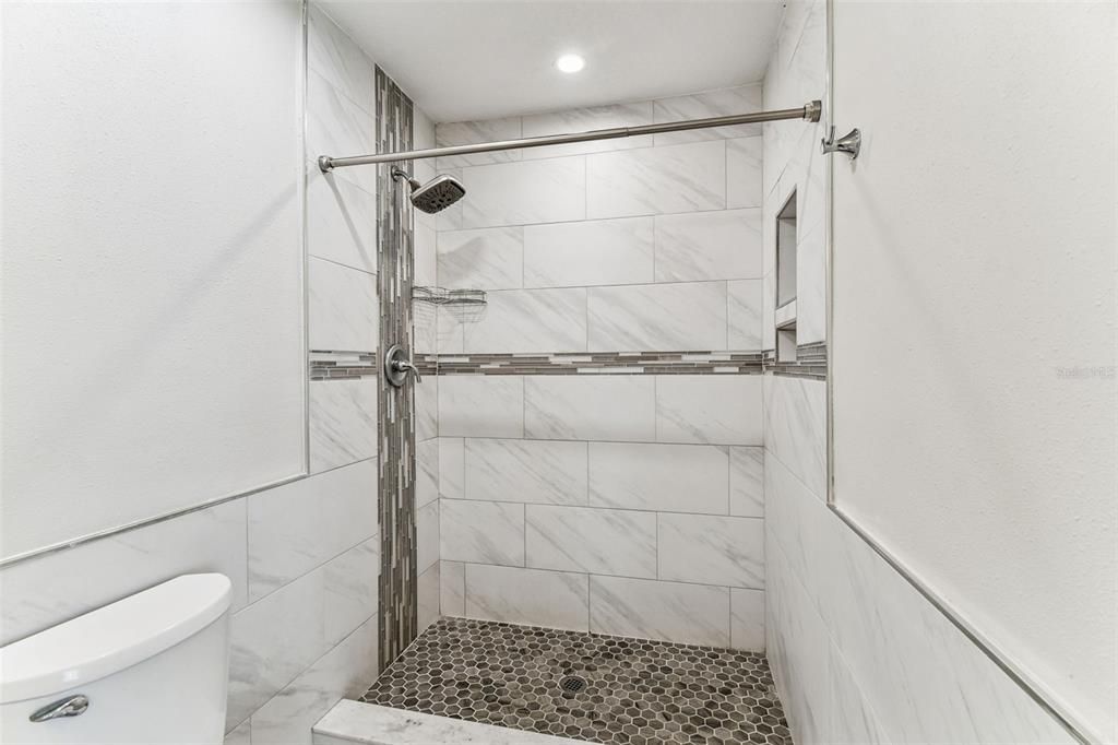 待售: $524,900 (3 贝兹, 3 浴室, 2056 平方英尺)