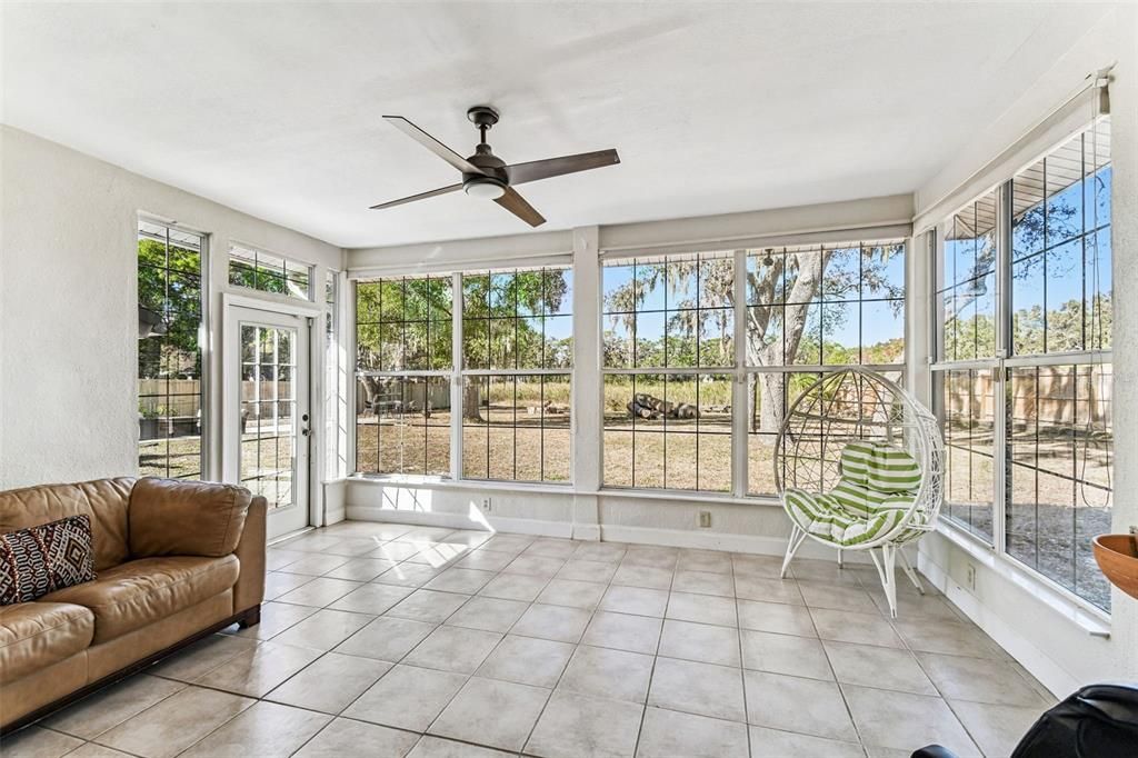 待售: $524,900 (3 贝兹, 3 浴室, 2056 平方英尺)