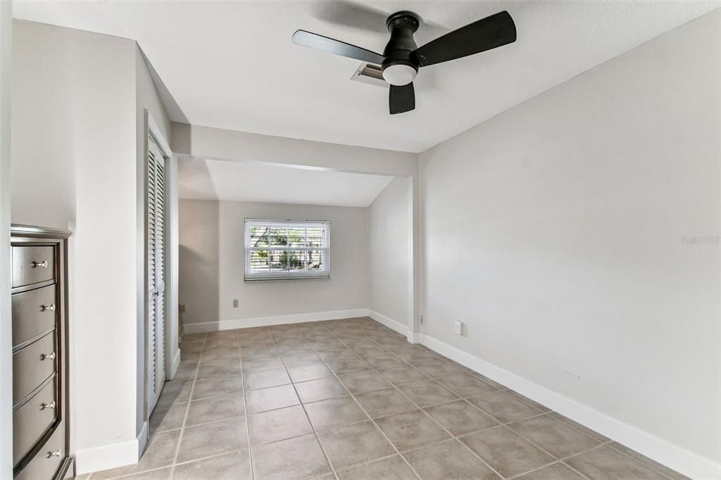 待售: $524,900 (3 贝兹, 3 浴室, 2056 平方英尺)