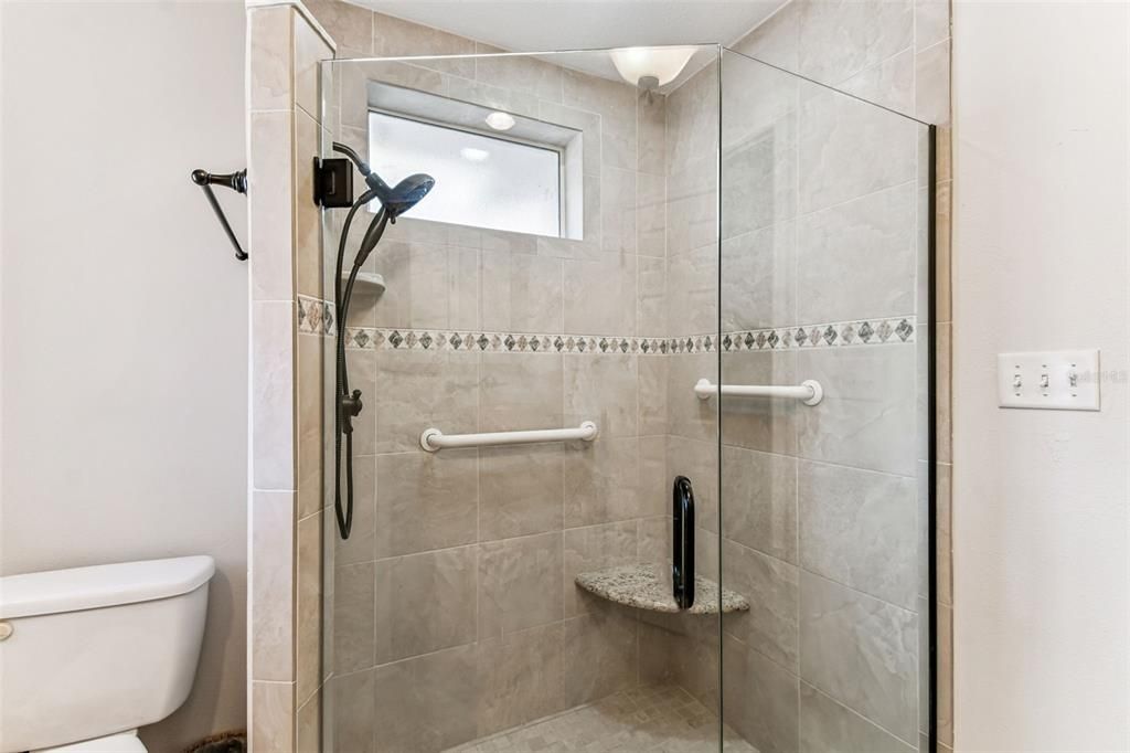 待售: $524,900 (3 贝兹, 3 浴室, 2056 平方英尺)