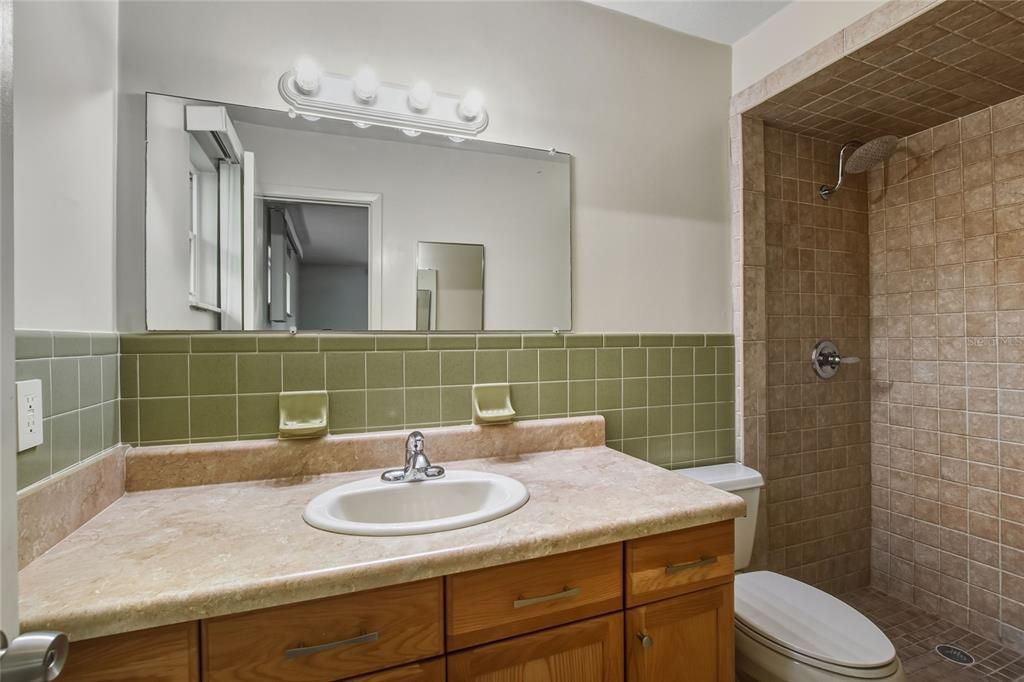 For Sale: $435,000 (3 beds, 2 baths, 1826 Square Feet)