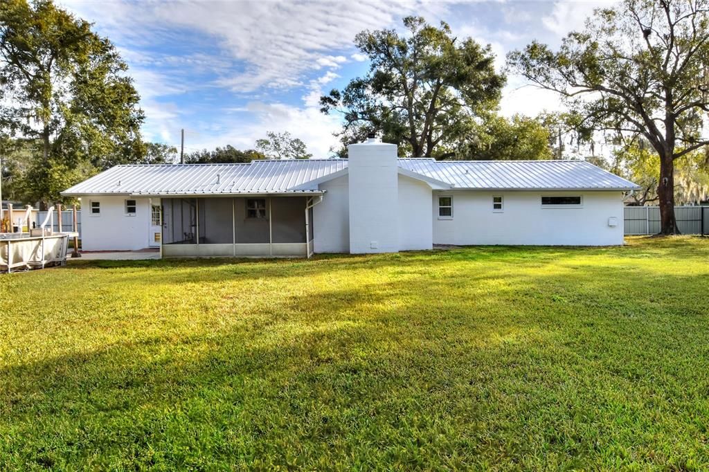 For Sale: $435,000 (3 beds, 2 baths, 1826 Square Feet)