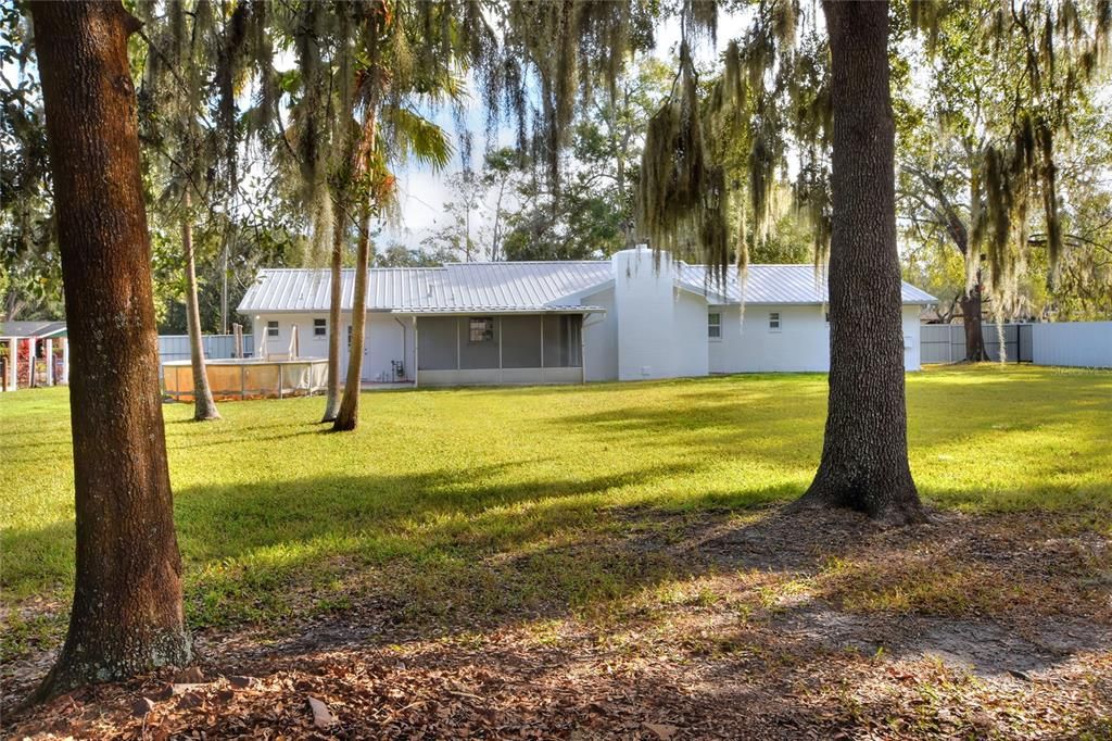 For Sale: $435,000 (3 beds, 2 baths, 1826 Square Feet)