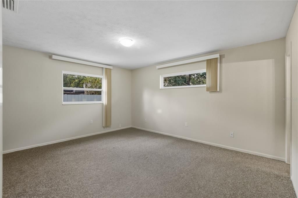 For Sale: $435,000 (3 beds, 2 baths, 1826 Square Feet)