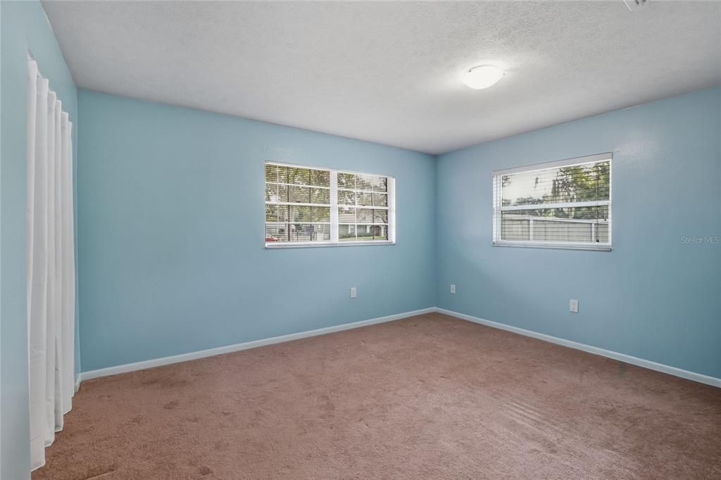 For Sale: $435,000 (3 beds, 2 baths, 1826 Square Feet)