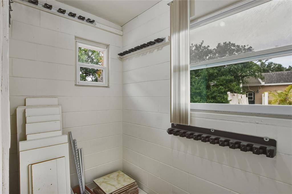 For Sale: $435,000 (3 beds, 2 baths, 1826 Square Feet)