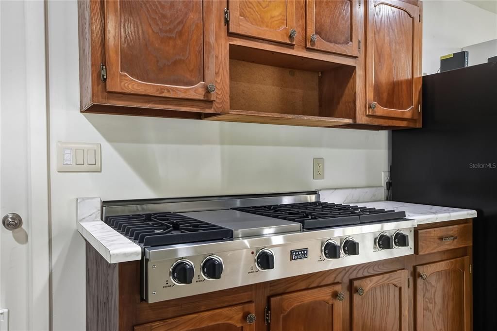 For Sale: $435,000 (3 beds, 2 baths, 1826 Square Feet)