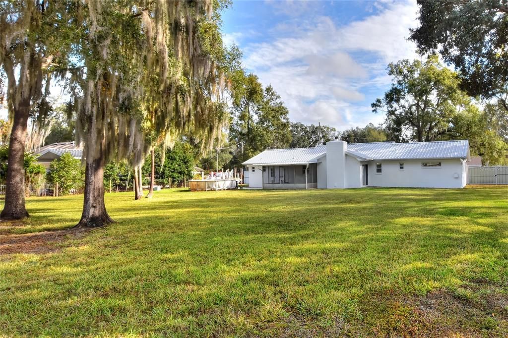 For Sale: $435,000 (3 beds, 2 baths, 1826 Square Feet)