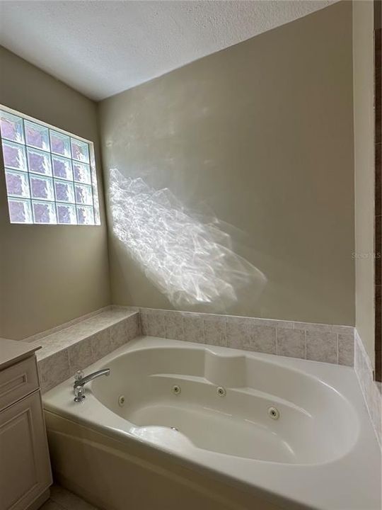 待售: $589,900 (4 贝兹, 3 浴室, 2376 平方英尺)