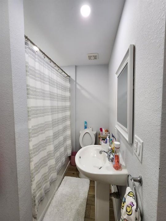 待售: $379,900 (5 贝兹, 4 浴室, 805 平方英尺)