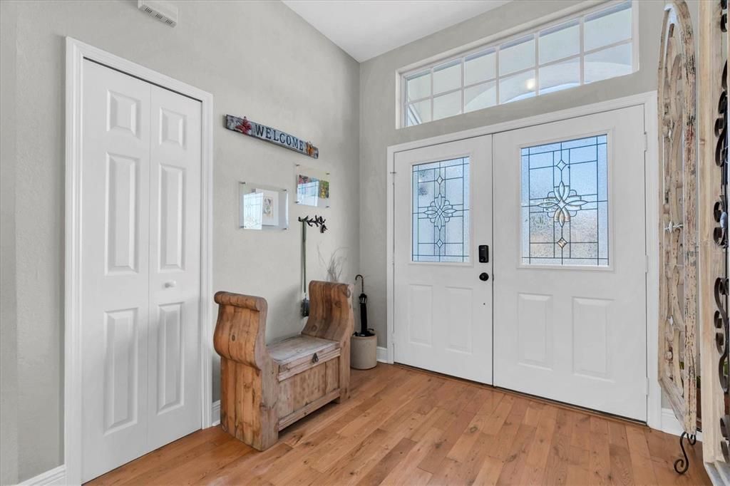 待售: $450,000 (4 贝兹, 2 浴室, 2082 平方英尺)