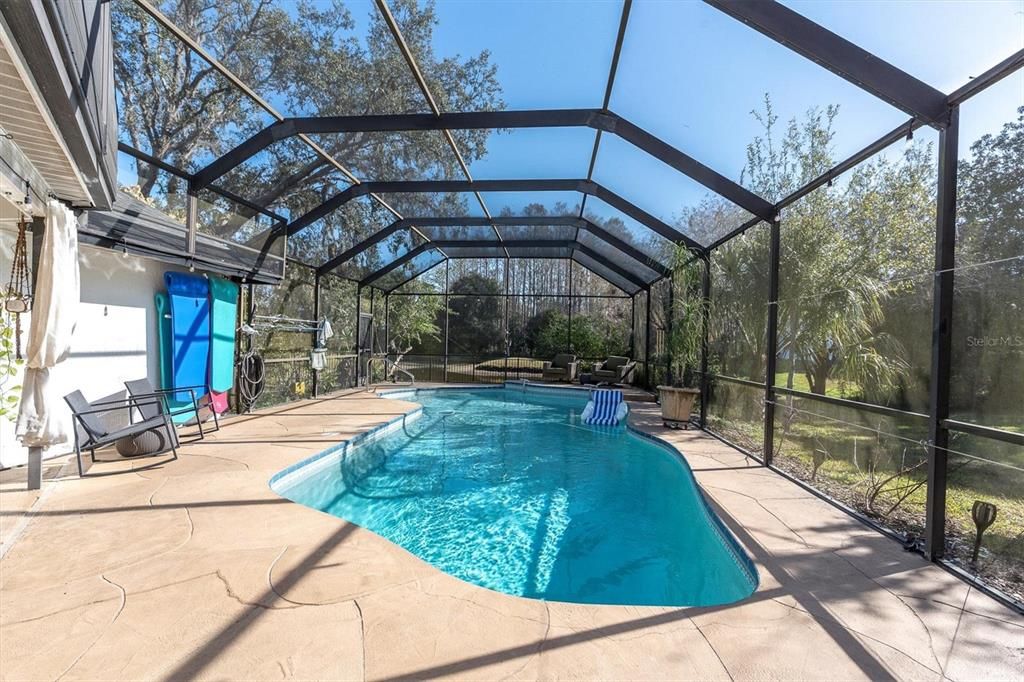 待售: $450,000 (4 贝兹, 2 浴室, 2082 平方英尺)