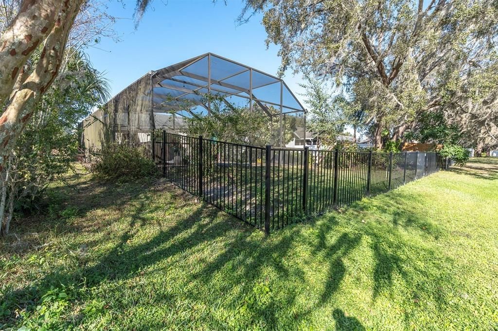 待售: $450,000 (4 贝兹, 2 浴室, 2082 平方英尺)