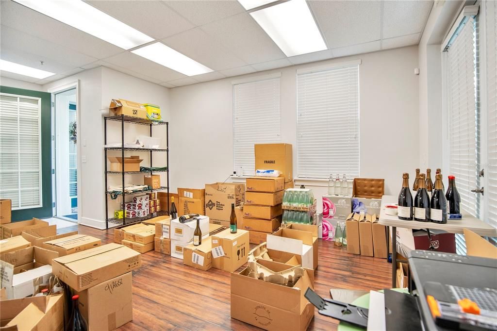 En Venta: $1,228,000 (4 camas, 3 baños, 3150 Pies cuadrados)