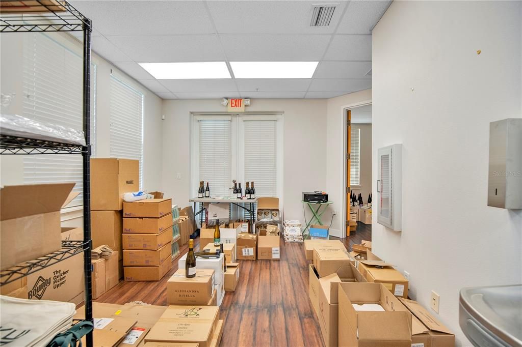 En Venta: $1,228,000 (4 camas, 3 baños, 3150 Pies cuadrados)