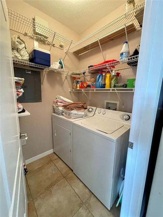 出租: $2,300 (2 贝兹, 2 浴室, 1309 平方英尺)