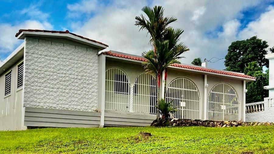 For Sale: $215,000 (4 beds, 3 baths, 0 Square Feet)