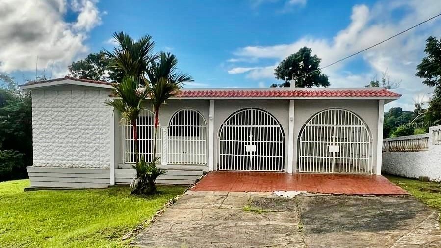 For Sale: $215,000 (4 beds, 3 baths, 0 Square Feet)