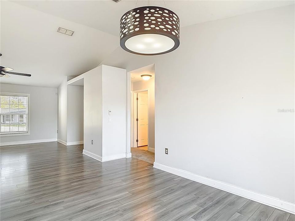 For Rent: $2,200 (3 beds, 2 baths, 1480 Square Feet)