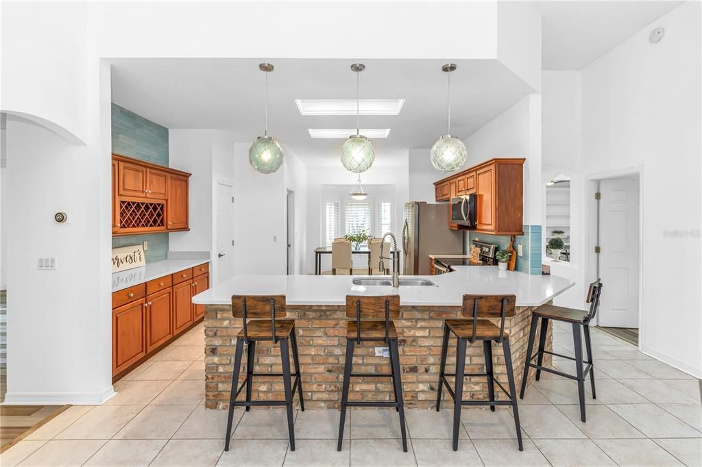 На продажу: $475,000 (4 спален, 2 ванн, 2240 Квадратных фут)