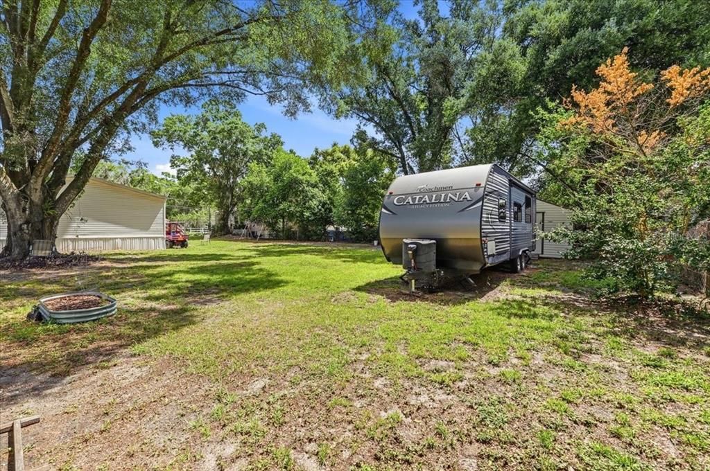 Active With Contract: $234,000 (3 beds, 2 baths, 1700 Square Feet)