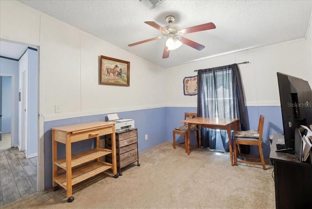 Active With Contract: $234,000 (3 beds, 2 baths, 1700 Square Feet)