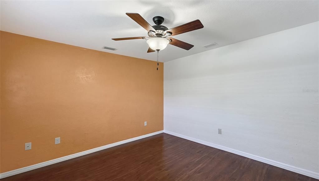 Active With Contract: $559,000 (3 beds, 2 baths, 1784 Square Feet)