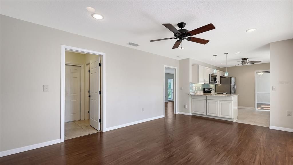 Active With Contract: $559,000 (3 beds, 2 baths, 1784 Square Feet)