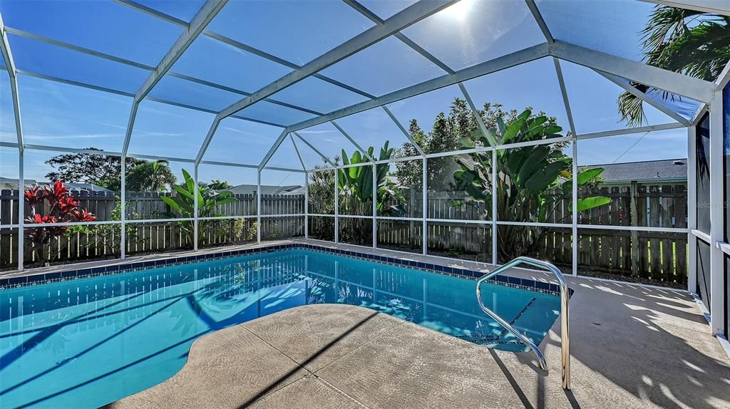 Active With Contract: $559,000 (3 beds, 2 baths, 1784 Square Feet)