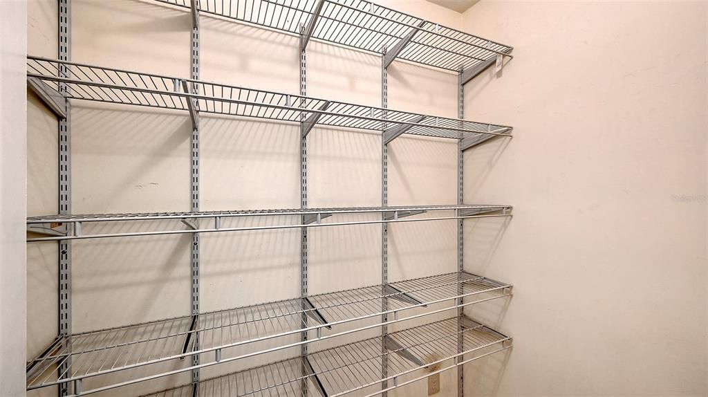 Active With Contract: $559,000 (3 beds, 2 baths, 1784 Square Feet)