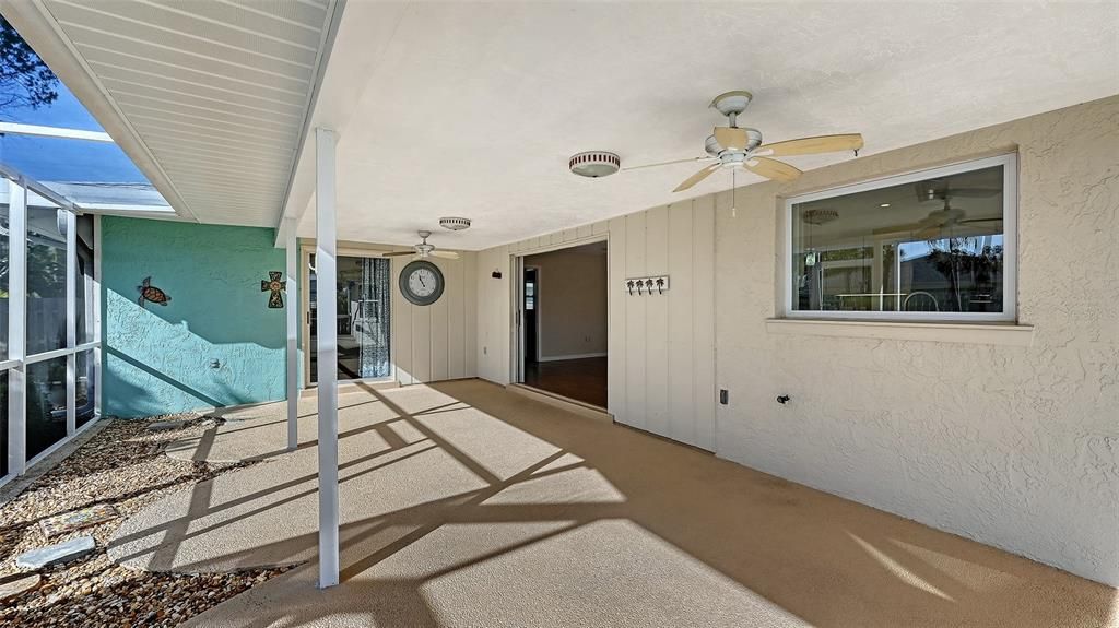 Active With Contract: $559,000 (3 beds, 2 baths, 1784 Square Feet)