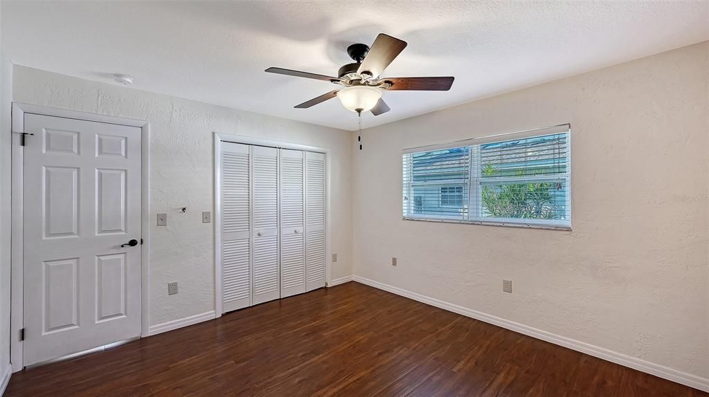 Active With Contract: $559,000 (3 beds, 2 baths, 1784 Square Feet)