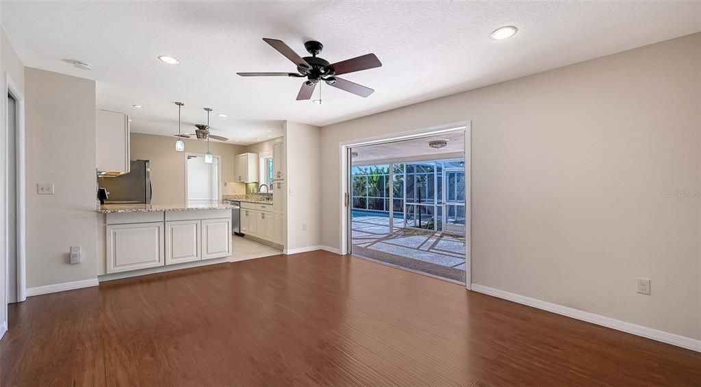 Active With Contract: $559,000 (3 beds, 2 baths, 1784 Square Feet)